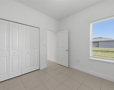 304 Begonia Court - Photo Thumbnail 23