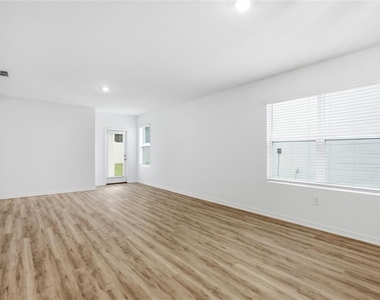 5735 Mountain Road - Photo Thumbnail 9