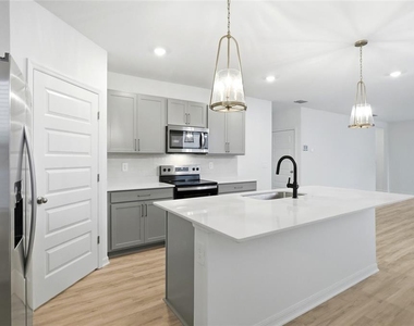 5735 Mountain Road - Photo Thumbnail 4