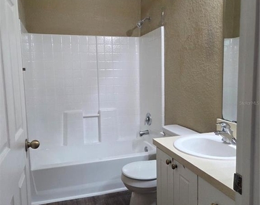 821 Grand Regency Pointe - Photo Thumbnail 10