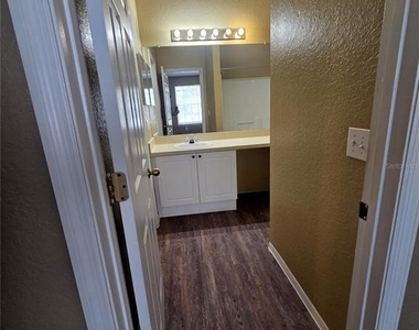 821 Grand Regency Pointe - Photo Thumbnail 7