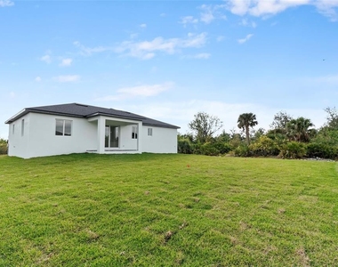 13438 Mcintosh Avenue - Photo Thumbnail 2