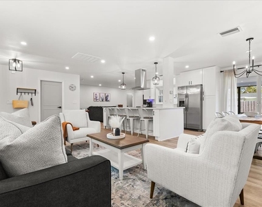 13923 Brewster Drive - Photo Thumbnail 7