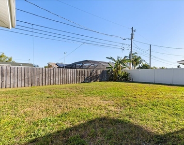 13923 Brewster Drive - Photo Thumbnail 30