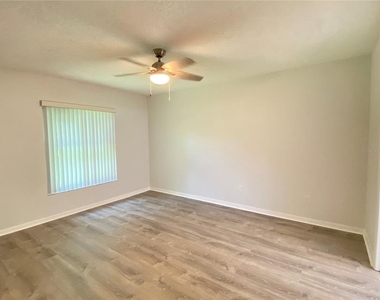 13724 Riverpath Grove Drive - Photo Thumbnail 9