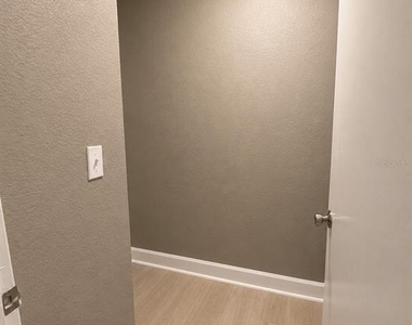 5124 Conroy Road - Photo Thumbnail 18