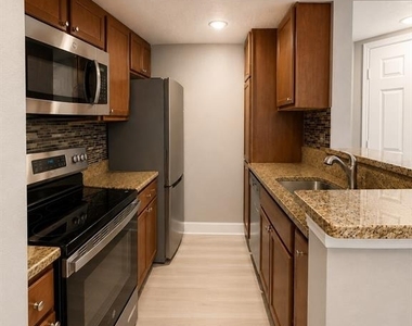 5124 Conroy Road - Photo Thumbnail 2