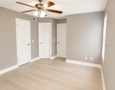 5124 Conroy Road - Photo Thumbnail 12