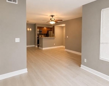 5124 Conroy Road - Photo Thumbnail 16