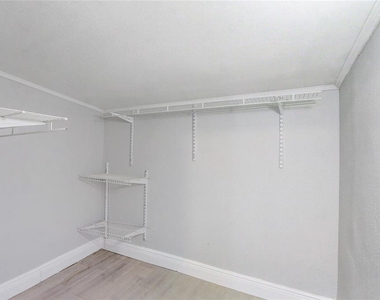 1129 Ne 12th Street - Photo Thumbnail 24