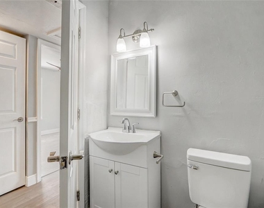1129 Ne 12th Street - Photo Thumbnail 27