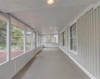 1129 Ne 12th Street - Photo Thumbnail 30