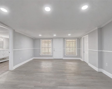 1129 Ne 12th Street - Photo Thumbnail 7