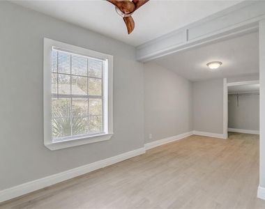 1129 Ne 12th Street - Photo Thumbnail 22