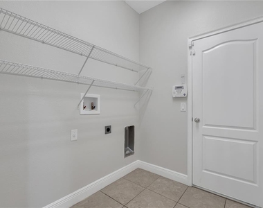 12826 Woodmere Close Dr - Photo Thumbnail 15