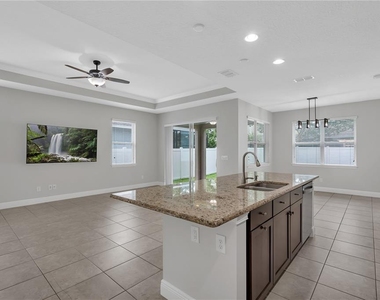 12826 Woodmere Close Dr - Photo Thumbnail 20