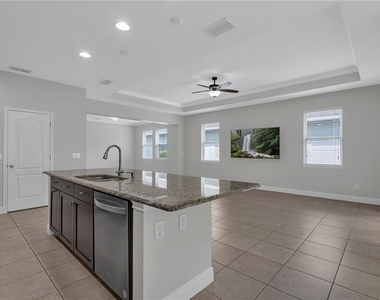 12826 Woodmere Close Dr - Photo Thumbnail 22