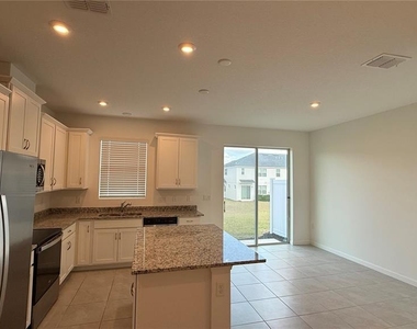 1155 Boardwalk Place Place - Photo Thumbnail 15