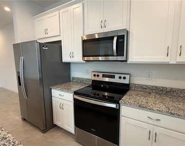 1155 Boardwalk Place Place - Photo Thumbnail 12