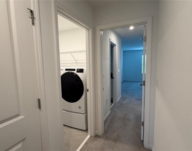 1155 Boardwalk Place Place - Photo Thumbnail 33