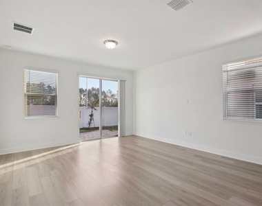 1769 Archer Drive - Photo Thumbnail 6