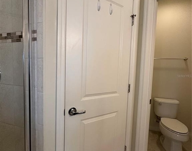 527 Piazza Point - Photo Thumbnail 38