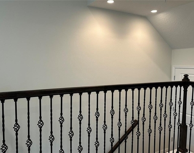 527 Piazza Point - Photo Thumbnail 13