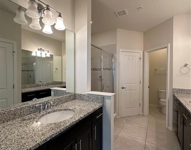 527 Piazza Point - Photo Thumbnail 27