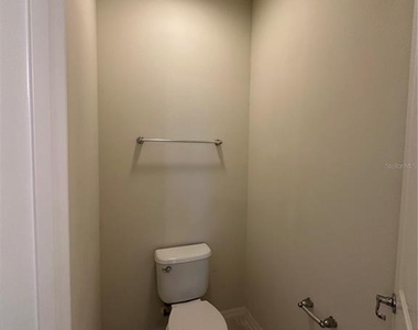 527 Piazza Point - Photo Thumbnail 37