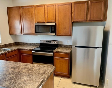 1131 Long Oak Way - Photo Thumbnail 4