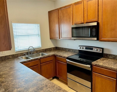 1131 Long Oak Way - Photo Thumbnail 5