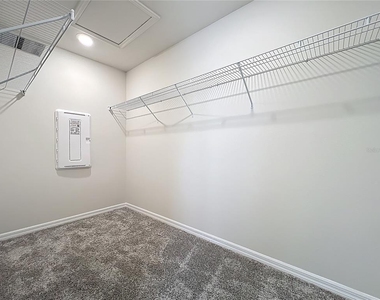 431 Meadowland Point - Photo Thumbnail 39