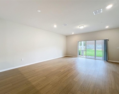 431 Meadowland Point - Photo Thumbnail 17