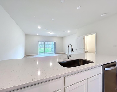 431 Meadowland Point - Photo Thumbnail 9