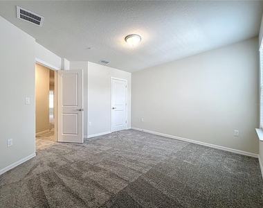 431 Meadowland Point - Photo Thumbnail 27