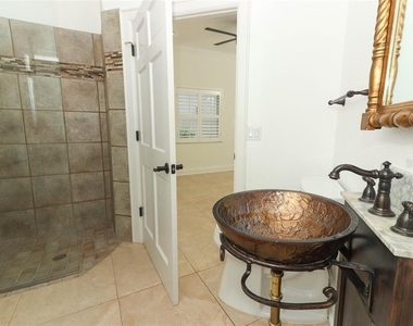 1442 Palm Avenue - Photo Thumbnail 29