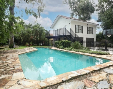 1442 Palm Avenue - Photo Thumbnail 8
