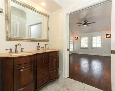 1442 Palm Avenue - Photo Thumbnail 15