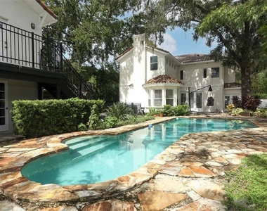 1442 Palm Avenue - Photo Thumbnail 9