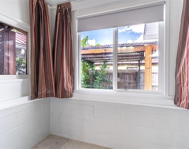 916 Cohassett Avenue - Photo Thumbnail 11