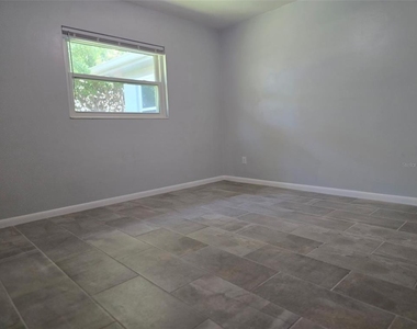 507 Lake Lulu Drive - Photo Thumbnail 9