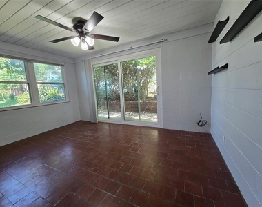 507 Lake Lulu Drive - Photo Thumbnail 11