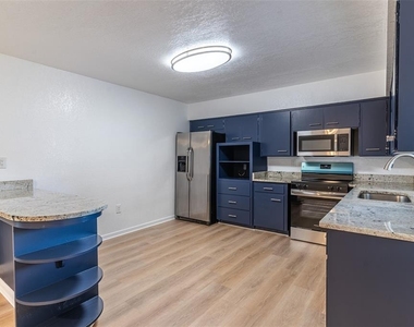 145 Beverly Drive - Photo Thumbnail 2