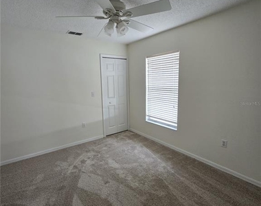 3127 Valley Vista Circle - Photo Thumbnail 11