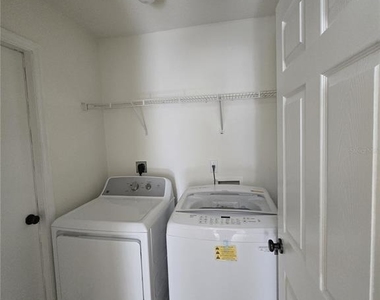 3127 Valley Vista Circle - Photo Thumbnail 6