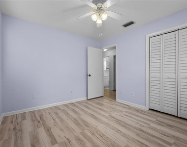 4219 Nw 30th Terrace - Photo Thumbnail 14
