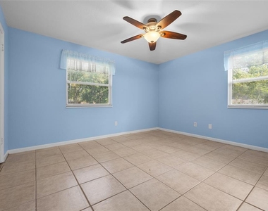4219 Nw 30th Terrace - Photo Thumbnail 11