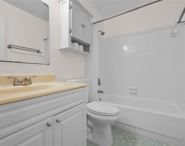 4219 Nw 30th Terrace - Photo Thumbnail 17