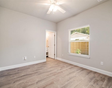 622 Nw 3rd Avenue - Photo Thumbnail 18