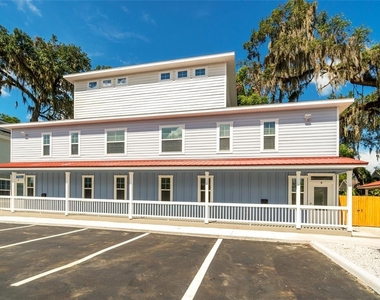 622 Nw 3rd Avenue - Photo Thumbnail 1
